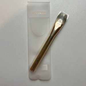 Estée Lauder Foundation Brush